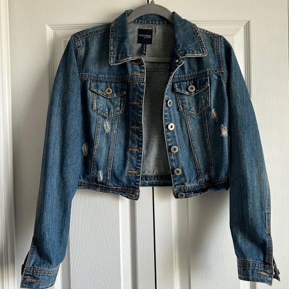 Jean jacket - Picture 1 of 5